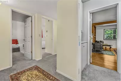 3160 Whitten Dr, Eugene, OR 97405 - Photo 37