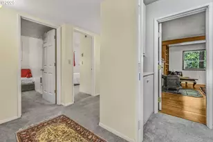 3160 Whitten Dr, Eugene, OR 97405 - Photo 37