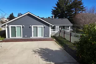 265 S Hazel St, Brookings, OR 97415 - Photo 41