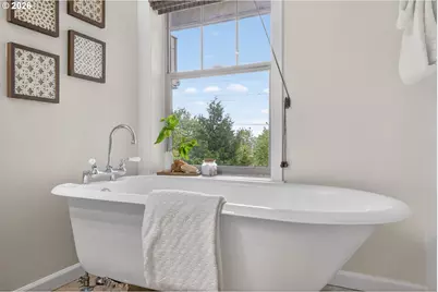 9193 NW Germantown Rd, Portland, OR 97231 - Photo 27