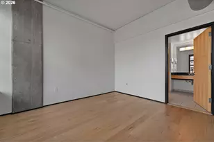 420 NW 11th Ave, Portland, OR 97209 - Photo 17