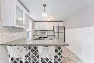 17948 SW Robert Ln, Beaverton, OR 97078 - Photo 11