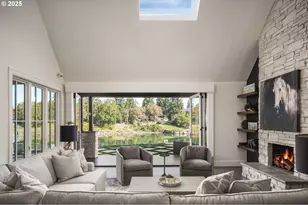 18418 Old River Landing, Lake Oswego, OR 97034 - Photo 3