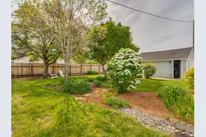 974 Dale St, Woodland, WA 98674 - Photo 17
