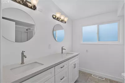 3205 NE 83rd Ave, Portland, OR 97220 - Photo 13