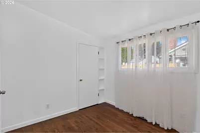 3205 NE 83rd Ave, Portland, OR 97220 - Photo 9
