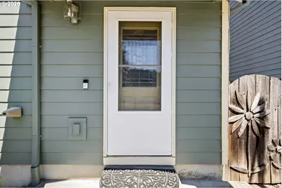 19157 SE Ash St, Portland, OR 97233 - Photo 3