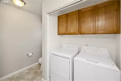19157 SE Ash St, Portland, OR 97233 - Photo 19