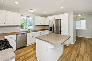 19157 SE Ash St, Portland, OR 97233 - Photo 11
