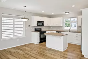 19157 SE Ash St, Portland, OR 97233 - Photo 13