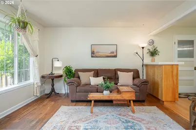 5044 NE Cully Blvd, Portland, OR 97218 - Photo 5