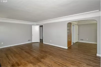 7434 N Chase Ave N, Portland, OR 97217 - Photo 7