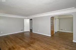 7434 N Chase Ave N, Portland, OR 97217 - Photo 7