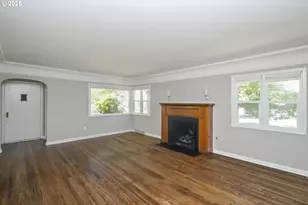 7434 N Chase Ave N, Portland, OR 97217 - Photo 5