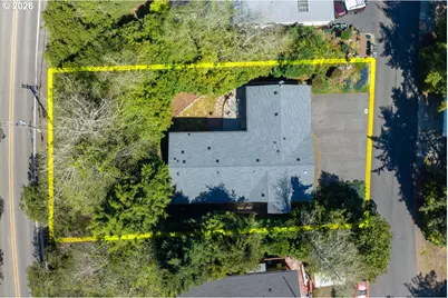 1600 Rhododendron Dr #6, Florence, OR 97439 - Photo 3