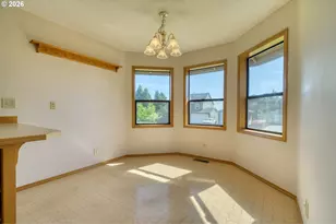 50541 Hillcrest Dr, Scappoose, OR 97056 - Photo 9