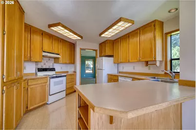 50541 Hillcrest Dr, Scappoose, OR 97056 - Photo 7