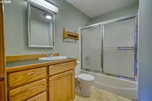 50541 Hillcrest Dr, Scappoose, OR 97056 - Photo 23