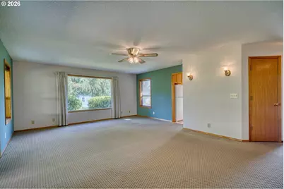 50541 Hillcrest Dr, Scappoose, OR 97056 - Photo 11