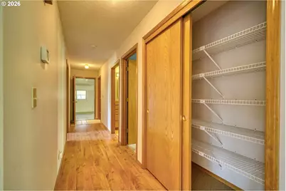 50541 Hillcrest Dr, Scappoose, OR 97056 - Photo 13