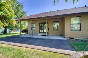 50541 Hillcrest Dr, Scappoose, OR 97056 - Photo 33