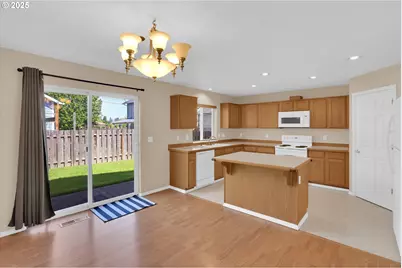 21525 SW Frammy Way, Beaverton, OR 97003 - Photo 9