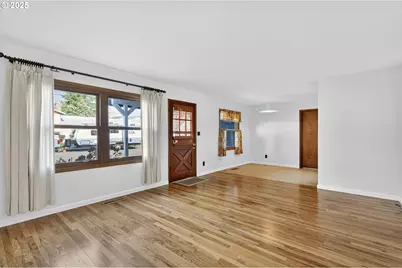 10130 SE Pardee St, Portland, OR 97266 - Photo 9