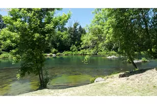 2546 Fisher Rd, Roseburg, OR 97471 - Photo 9