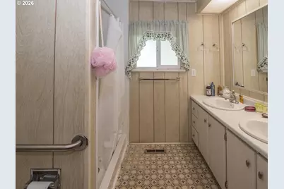 21016 SE Stark St #71, Gresham, OR 97030 - Photo 17