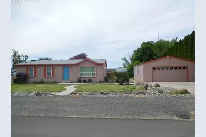 724 N 4th St, Athena, OR 97813 - Photo 3