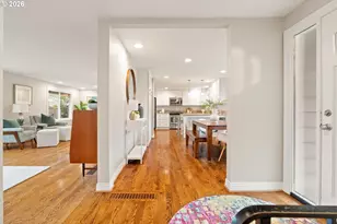 2125 SW Warwick Ave, Portland, OR 97225 - Photo 15