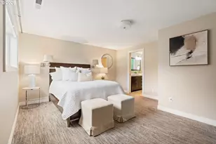 2125 SW Warwick Ave, Portland, OR 97225 - Photo 25