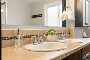 2125 SW Warwick Ave, Portland, OR 97225 - Photo 19