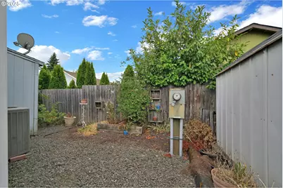 1120 W Fairview Dr #3, Springfield, OR 97477 - Photo 21