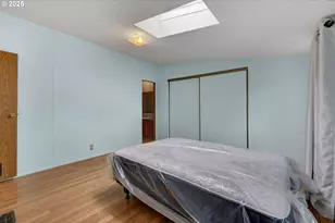 1120 W Fairview Dr, Springfield, OR 97477 - Photo 11