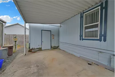 1120 W Fairview Dr #3, Springfield, OR 97477 - Photo 19