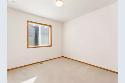 255 Taurus St, Molalla, OR 97038 - Photo 23