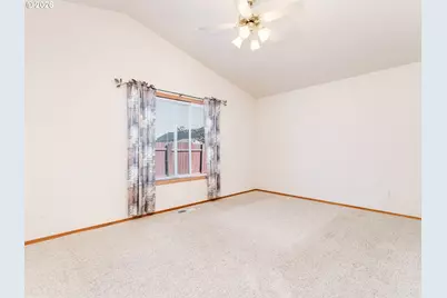 255 Taurus St, Molalla, OR 97038 - Photo 27