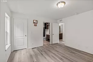 1424 NE Ridge Ave, Roseburg, OR 97470 - Photo 11