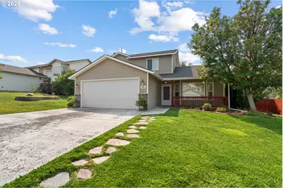 486 E Autumn Ave, Hermiston, OR 97838 - Photo 1