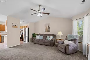 486 E Autumn Ave, Hermiston, OR 97838 - Photo 3