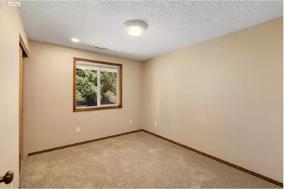 9301 NE Pinecreek St, Vancouver, WA 98664 - Photo 21