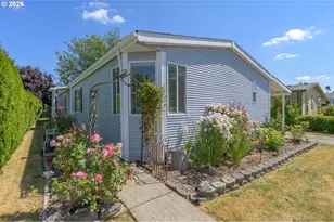 301 E Columbia, Newberg, OR 97132 - Photo 1