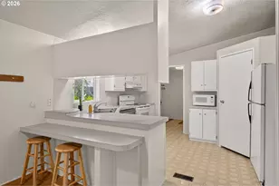 301 E Columbia, Newberg, OR 97132 - Photo 7