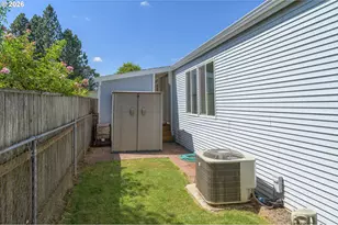 301 E Columbia, Newberg, OR 97132 - Photo 31