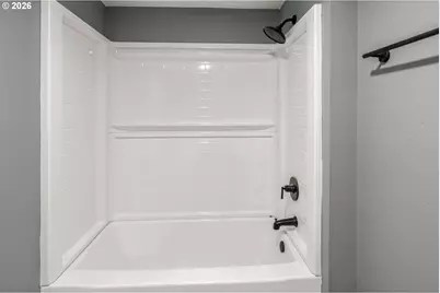 14062 SE Foster Rd, Portland, OR 97236 - Photo 13