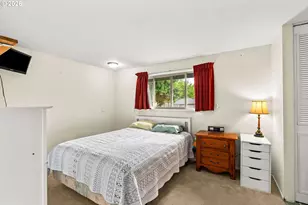 4045 Hyacinth St, Eugene, OR 97404 - Photo 9
