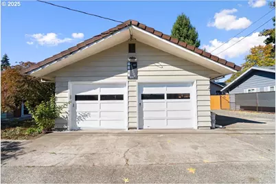 1303 NE Cornell Rd, Hillsboro, OR 97124 - Photo 5