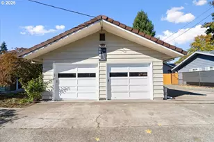 1303 NE Cornell Rd, Hillsboro, OR 97124 - Photo 5