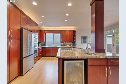 15566 SW 76th Ave, Portland, OR 97224 - Photo 9
